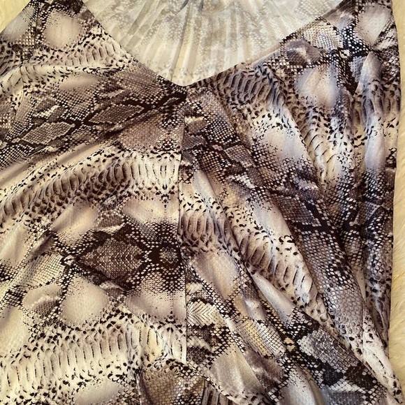 Rare ASOS Design Snake Halter Trapeze Pleated Dress - Picture 8 of 13